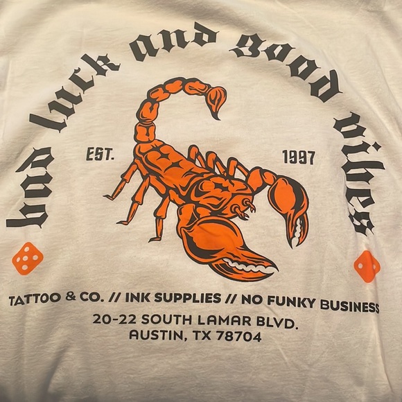 White Graphics Tee - Picture 4 of 5